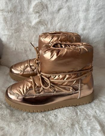 Après ski, bottines, bottes dorés pointure 40