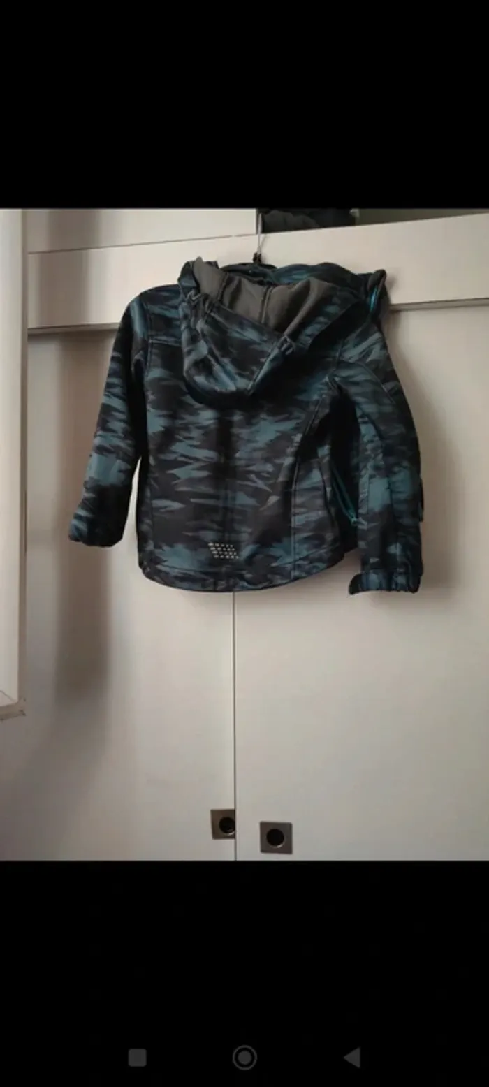 Veste coupe-vent pour les garçons de 5/6 ans, 110/116 ans - photo numéro 2