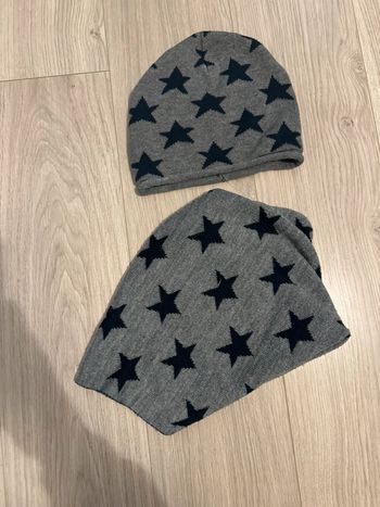 Bonnet et cache cou 3-4 ans
