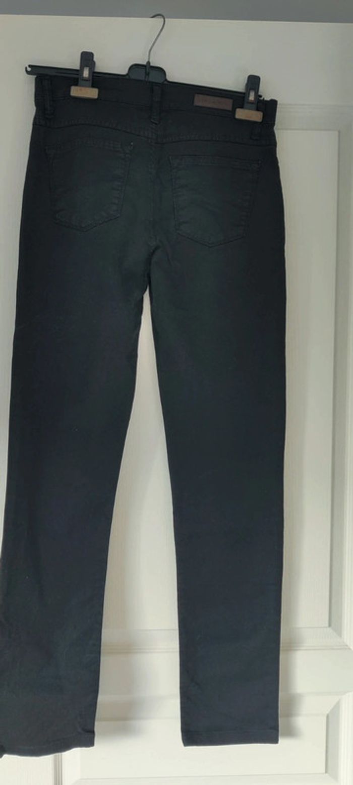 Pantalon noir - photo numéro 3