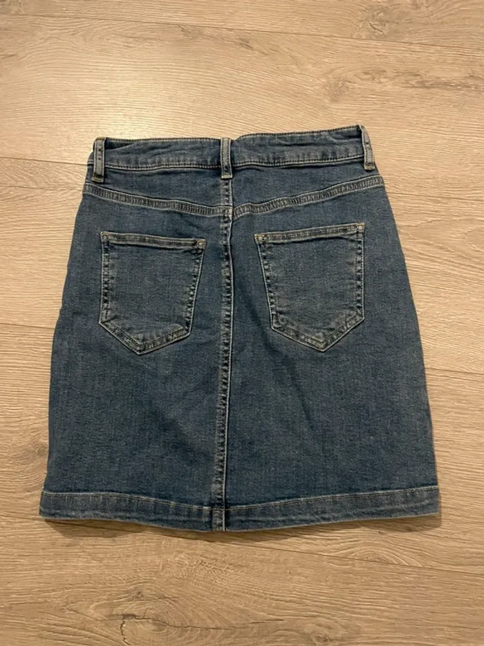 Jupe en jean boutonnée Tally Weijl Taille 34 - Très bon état - photo numéro 6