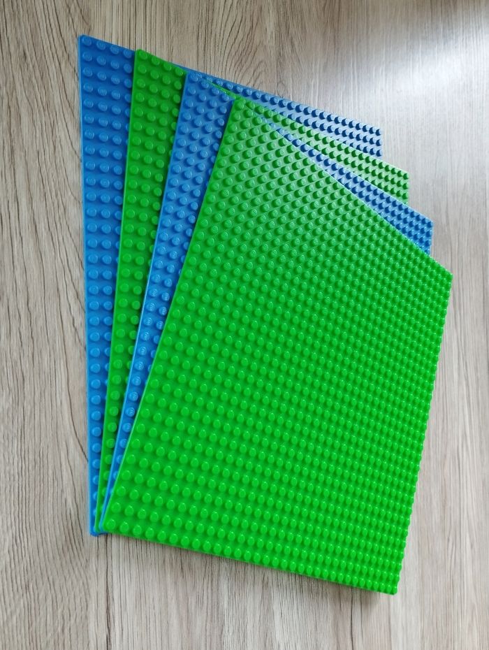 LEGO 4 plaques 25x25 cm - photo numéro 2