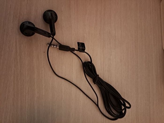 Écouteurs kit piéton neufs