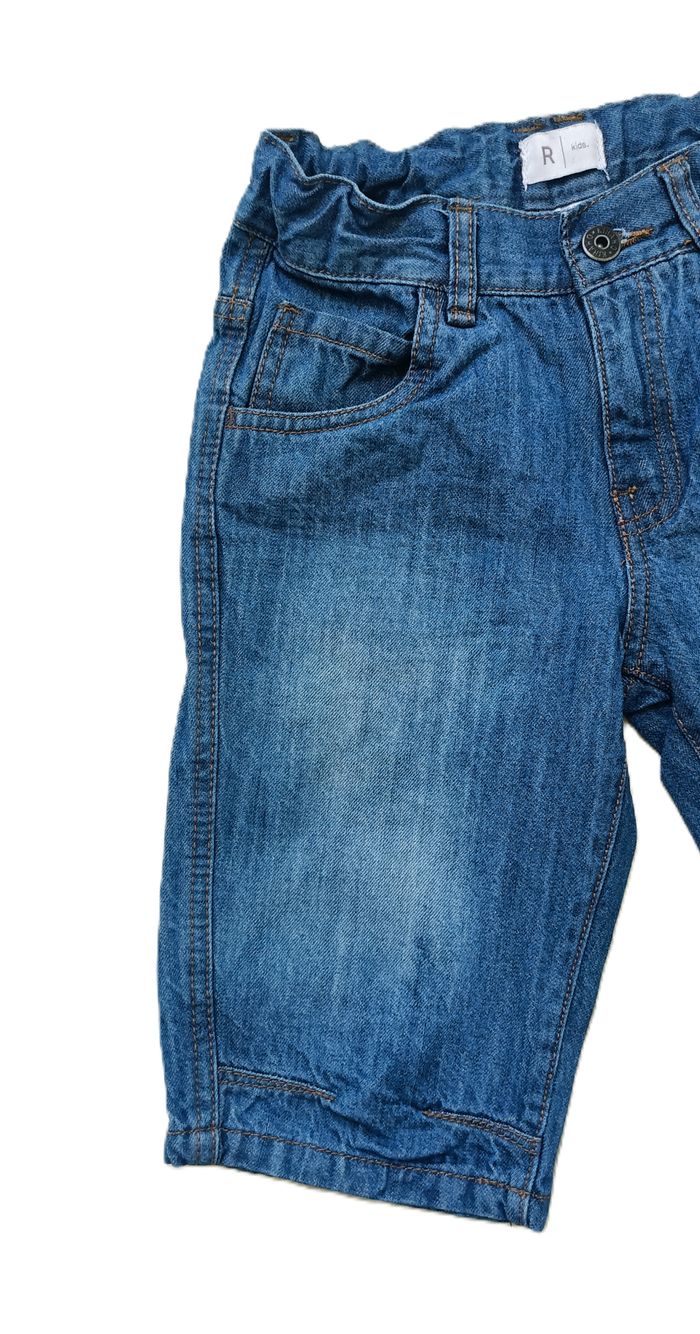Short en jean bleu délavé. La Redoute. Taille 8 ans. 126 cm - photo numéro 3