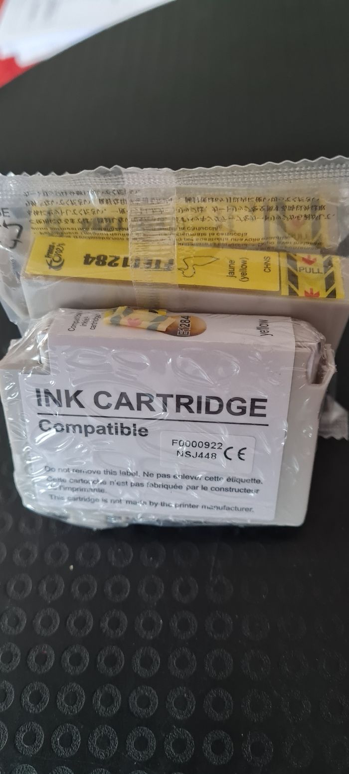 Cartouche encre Espon T1284 jaune - photo numéro 2