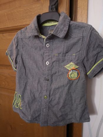 Chemise à manches courtes