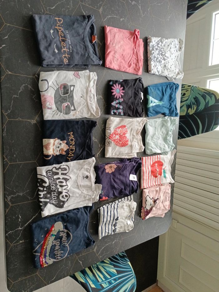 Lot 15 Tee shirts