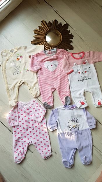 Lot de 5 pyjamas velours hiver fille 3 mois