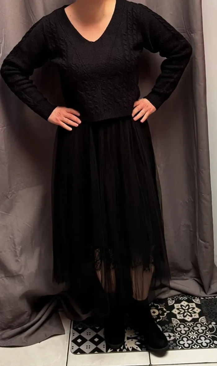 Ensemble pull robe, jupe et pulls noirs, magnifique robe dentelle et tulle noire taille S/M - photo numéro 8