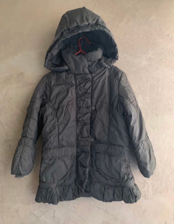 Blouson Noir à capuche fille 4 ans  (98/104cm)
