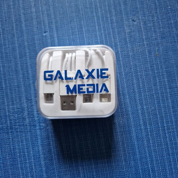 Chargeur multi prise