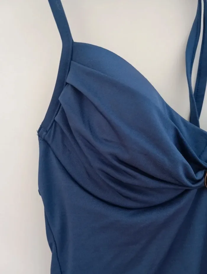 Maillot de bain une pièce bleu irisé
Philippe Matignon - photo numéro 5