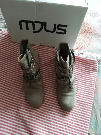 Chaussures bottines femme pointure 40 mjus