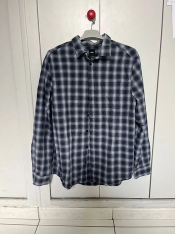 Chemise à carreaux
