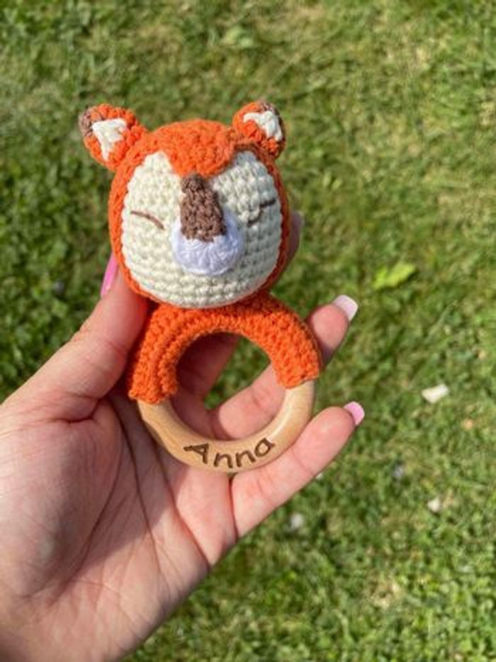 Hochet bébé personnalisé avec prénom renard