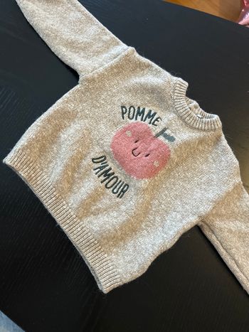 Pull la redoute état neuf fille 18 mois