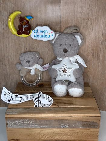 Ours musical 🎶 avec hochet pommette