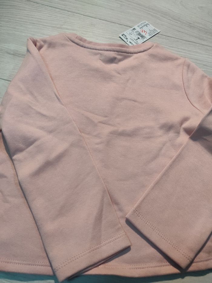 Sweat neuf taille 4 ans - photo numéro 2