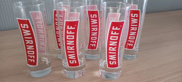 6 verres Smirnoff tubo