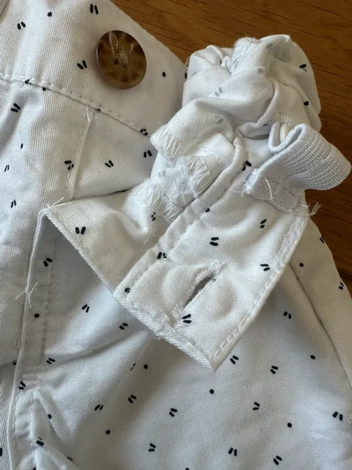 Ensemble bébé 3 mois – Polo bleu marine + short blanc – Élégant & été - photo numéro 4