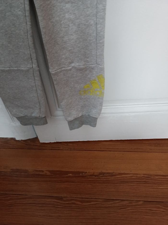 Bas de jogging adidas gris chiné et vert anis - photo numéro 2