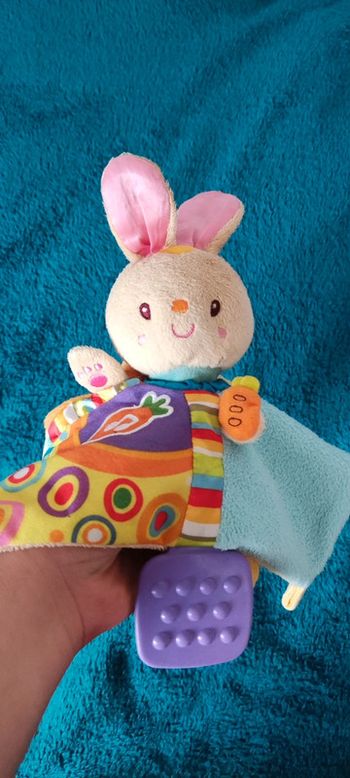 Hochet Jouet lapin musical Vtech