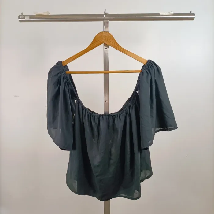 12 hauts Tshirt femme taille S Très bon état  LOT013 - photo numéro 5