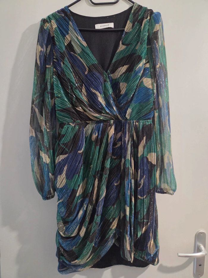 Robe brillante promod