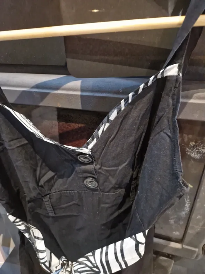 Robe très bon état - photo numéro 4