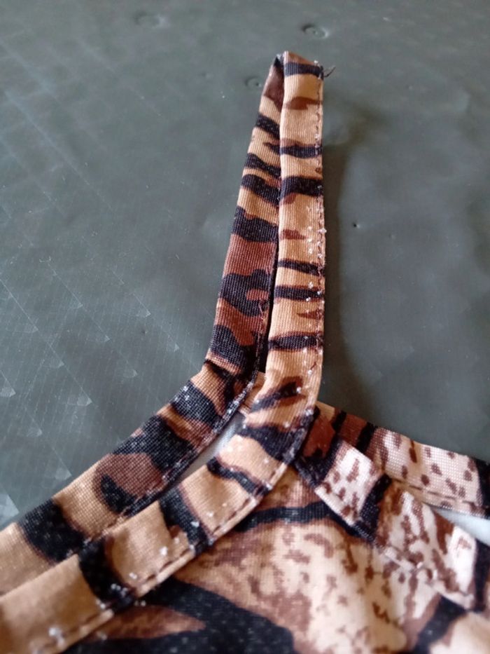 Haut fines bretelles motif zébré marron femme S - photo numéro 14