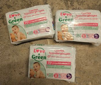 3 paquets de couches love and green taille 4+
