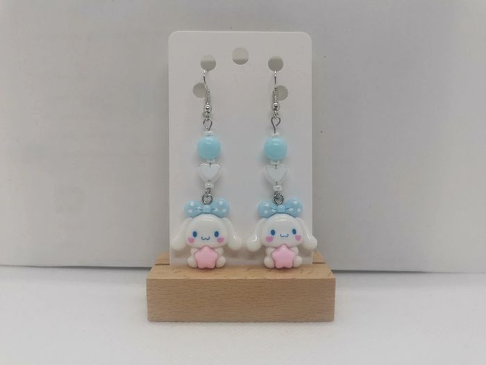 Paire de boucles d'oreilles Cinnamon (Hello Kitty)