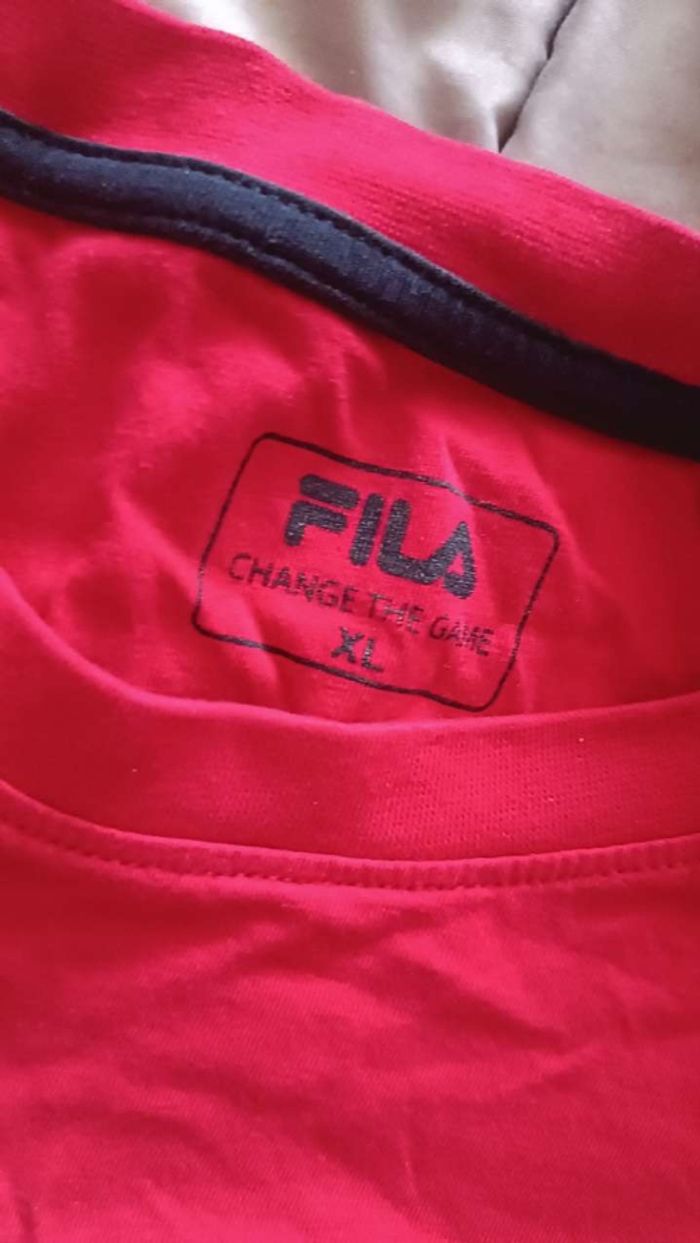 Tee-shirt fila taille XL - photo numéro 3