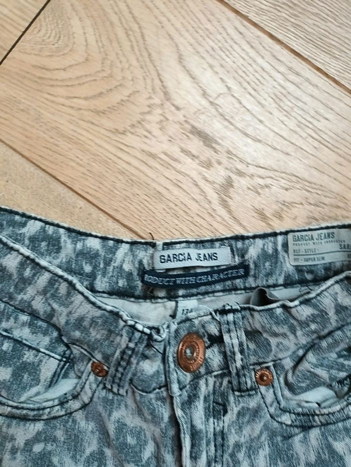 Très beau pantalon - photo numéro 2