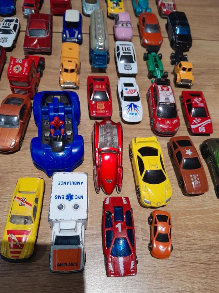 Lot de 89 véhicules voiture camion ect - photo numéro 16