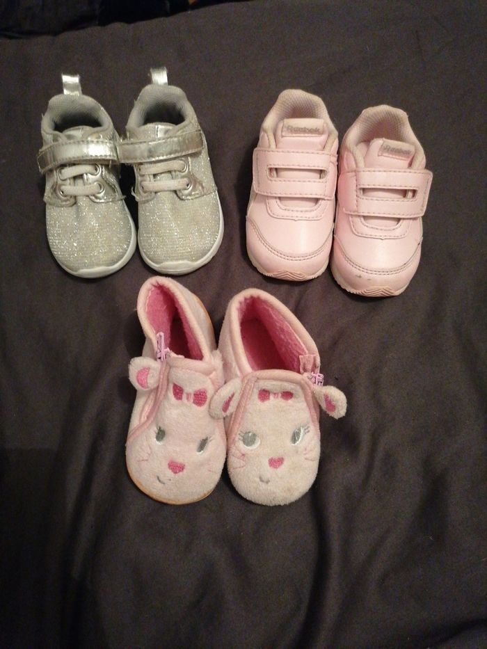 Chaussure fille taille 18