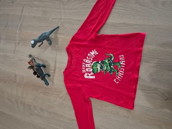 👕 T-shirt rouge Noël - 3-4 ans