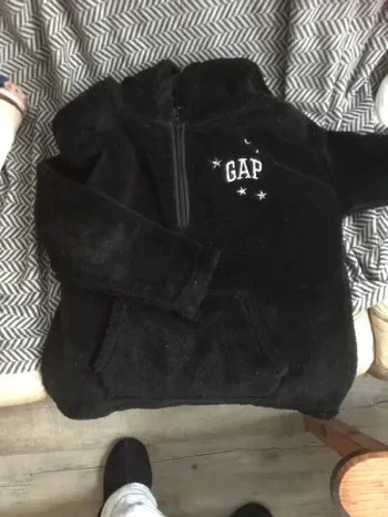 Sweat polaire gap