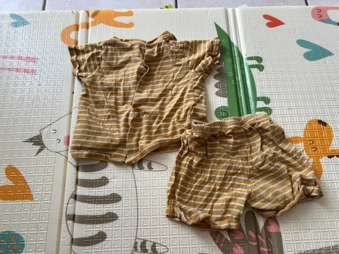 Pyjama été 24 mois – Vertbaudet motif lion bon état - photo numéro 5