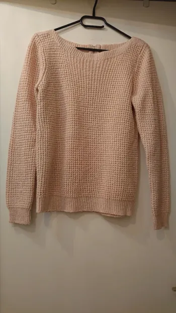 Pull rose pâle