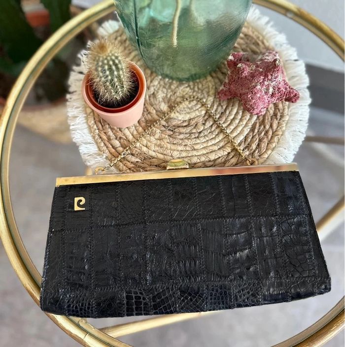 Magnifique pochette vintage Pierre Cardin en cuir reptile des années 1970