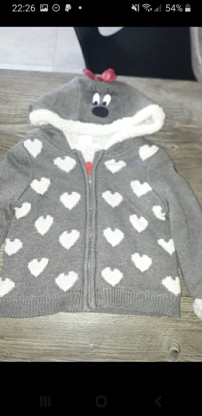 Gilet fillette gris avec cœur blanc Disney Baby Orchestra taille 23 mois - photo numéro 3