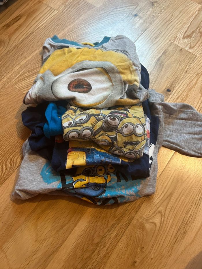 Lot de 4 t-shirt taille 92cm