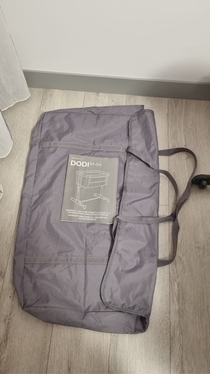 Cododo Nania + deux draps housse (blanc et gris) et une alèse - photo numéro 5