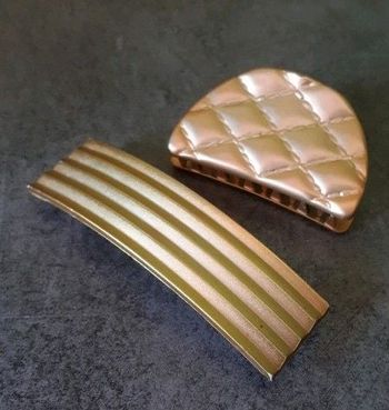 Barrette dorée rectangulaire