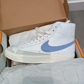 Nike Blazer Mid