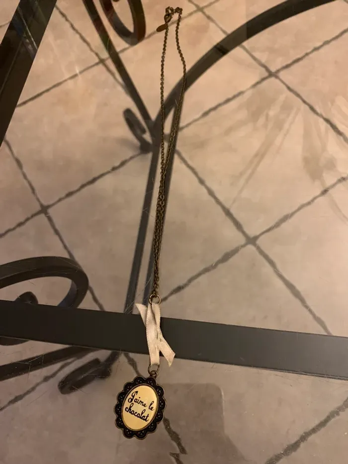 Collier