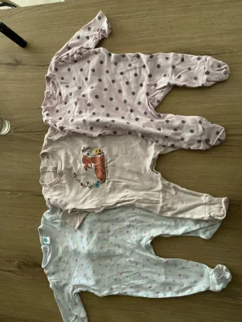 Lot pyjamas 6 mois