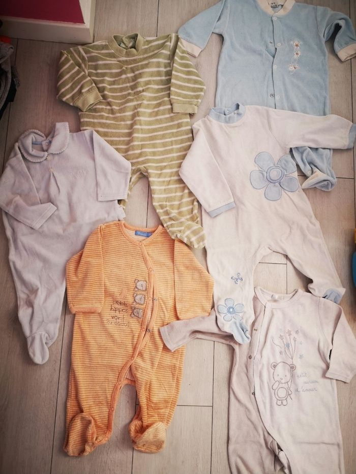 Lot de pyjamas