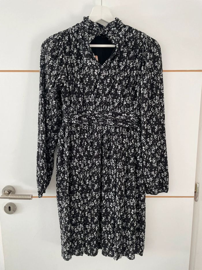 Robe noire fleurie S Promod - photo numéro 5